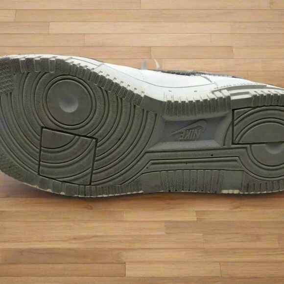 Nike Air Force One Pixel! Size 7.5 - Picture 3 of 6